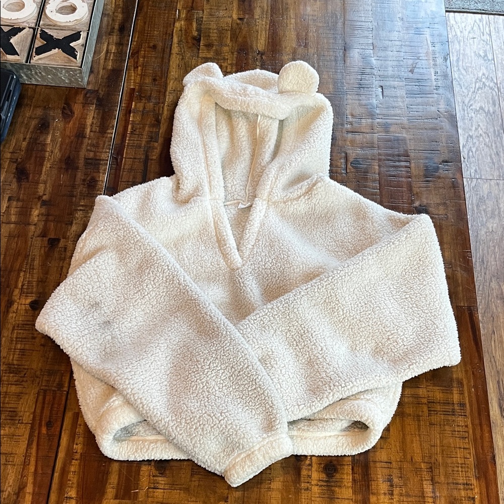 Gilly Hicks Cream Fleece Hoodie and Shorts Set - Picture 3 of 11